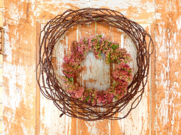wreathhanging